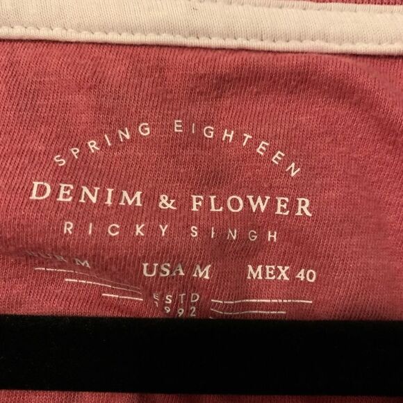 Denim and Flower tee-shirt. Size: M. With palm trees! - Picture 3 of 4